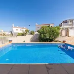 Sharon L' Escala